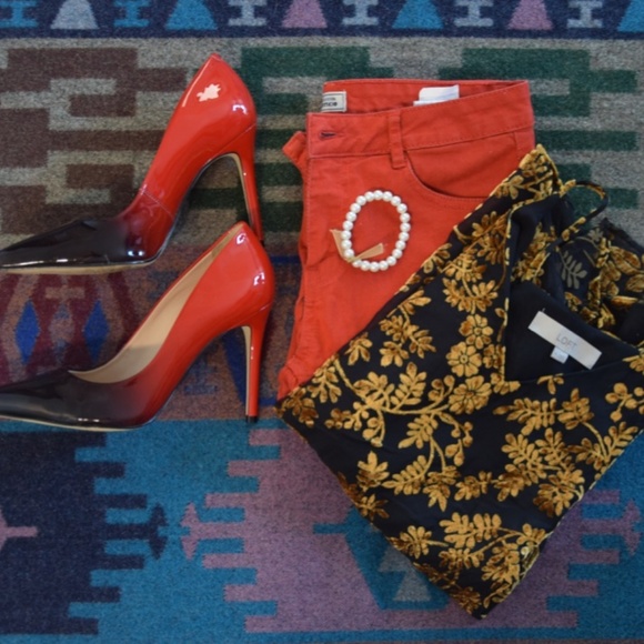 Loft  Black and Gold Tank XS Holiday Style - Picture 6 of 6